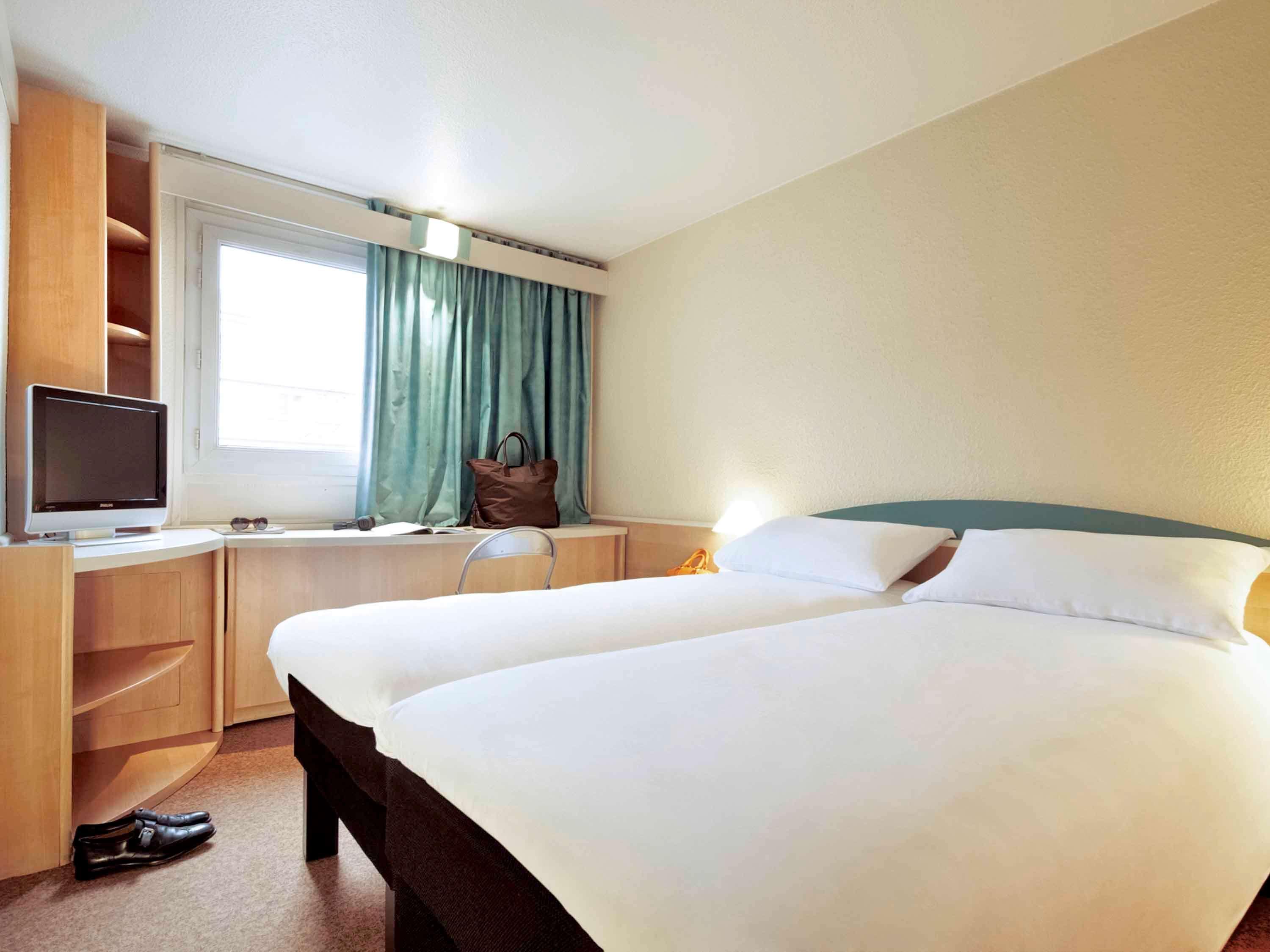 Hotel Ibis Strasbourg Centre Historique Esterno foto
