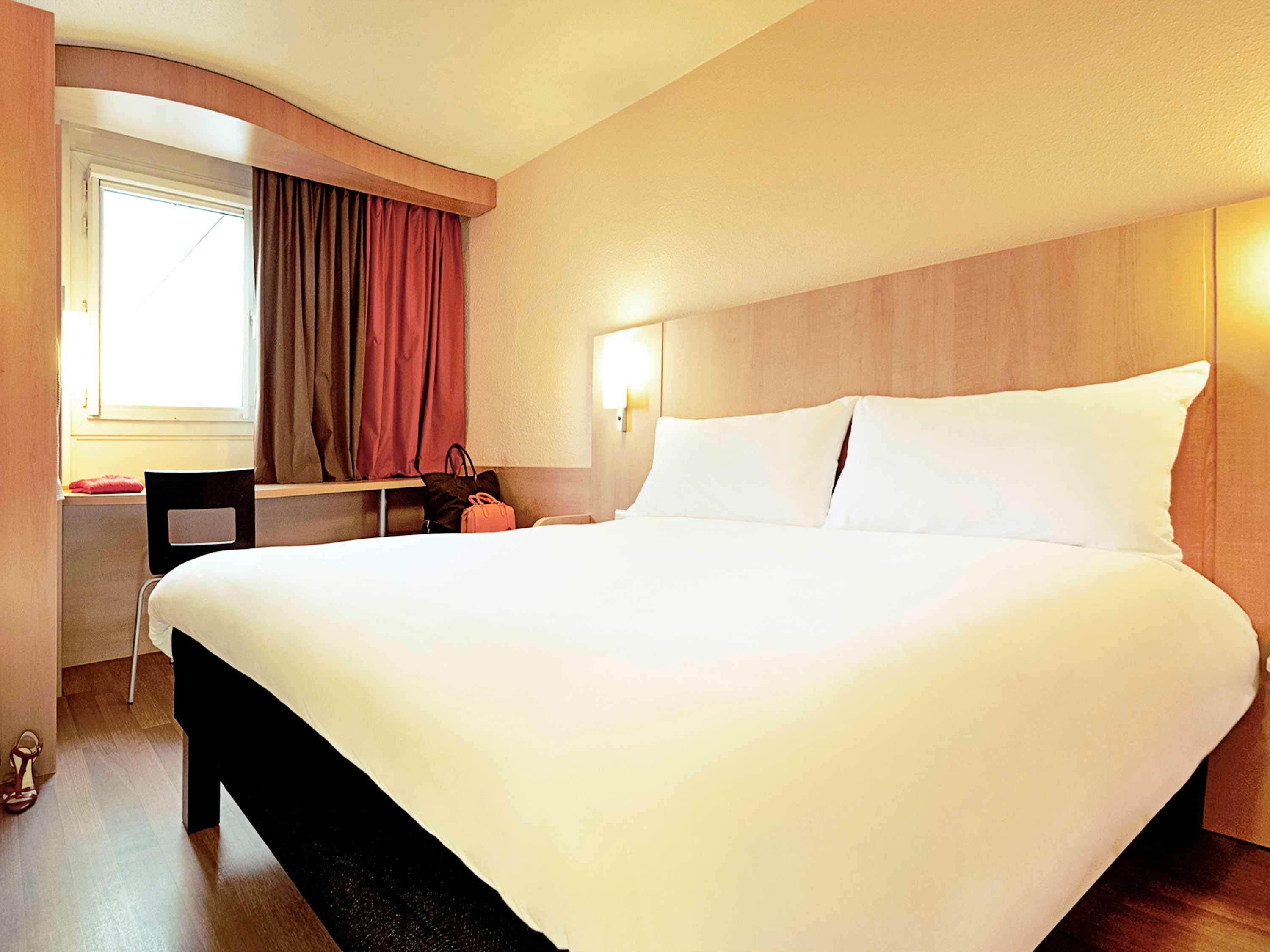 Hotel Ibis Strasbourg Centre Historique Esterno foto