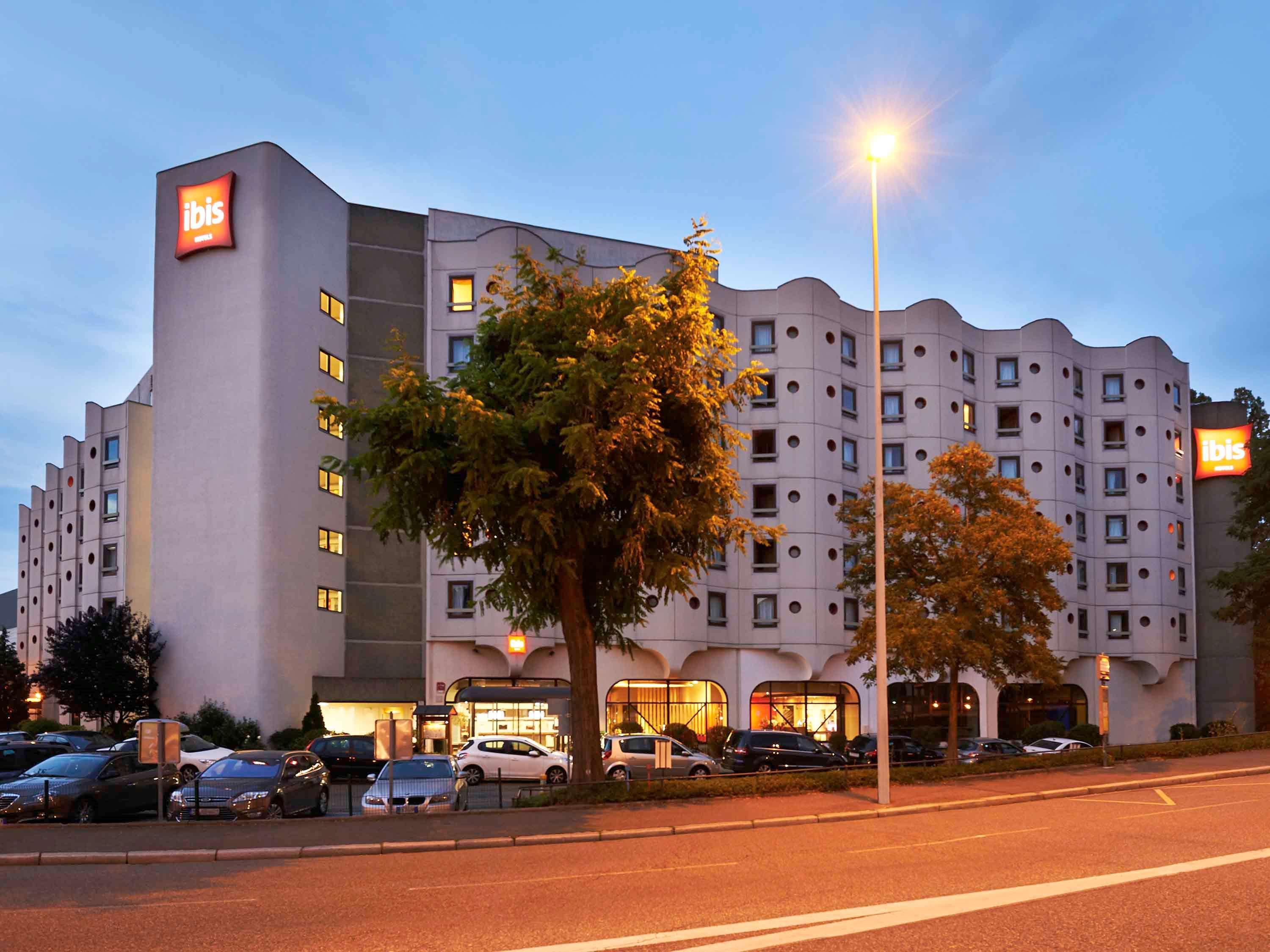 Hotel Ibis Strasbourg Centre Historique Esterno foto