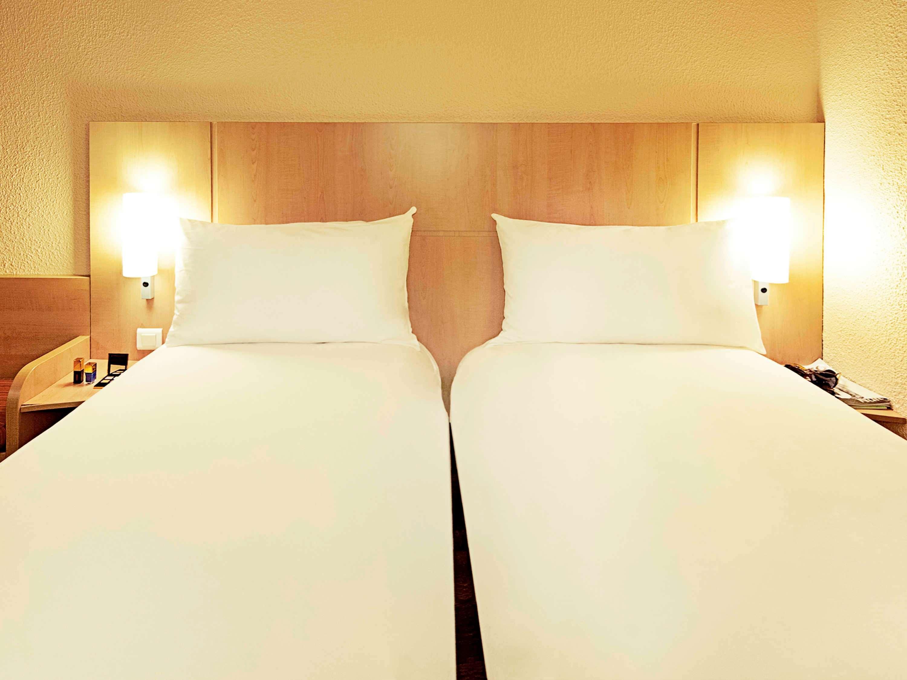 Hotel Ibis Strasbourg Centre Historique Esterno foto